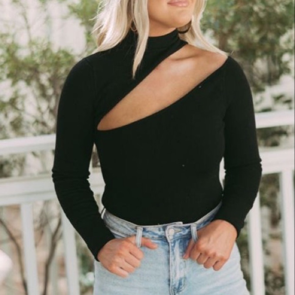 Black long sleeve bodysuit - NEW